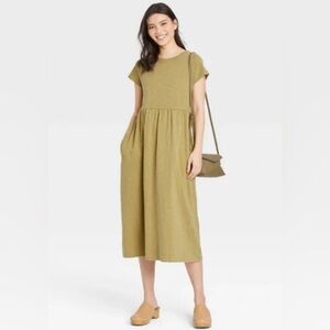 Universal Thread Green Midi Dress